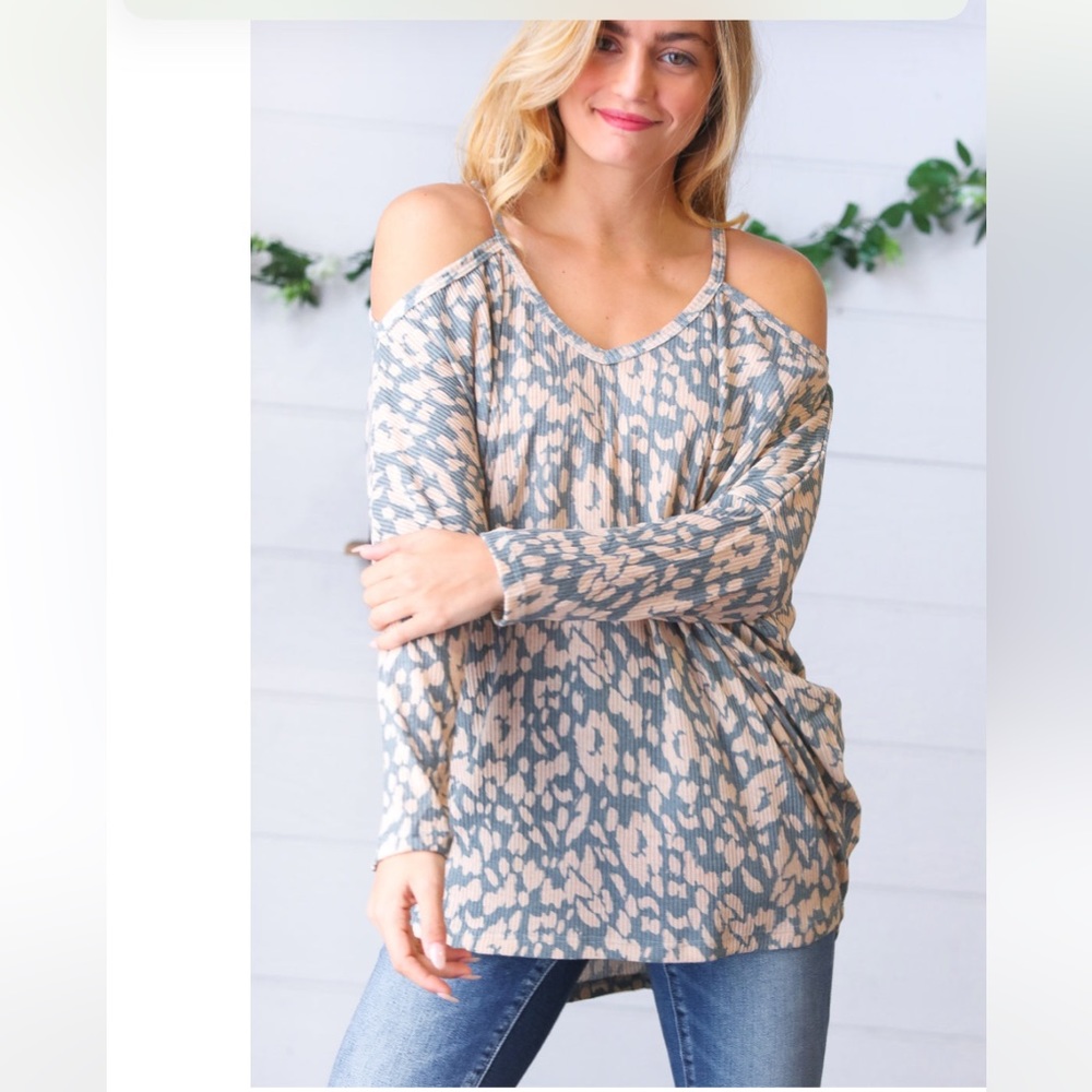 Be Stage Cold Shoulder Top sizes SML